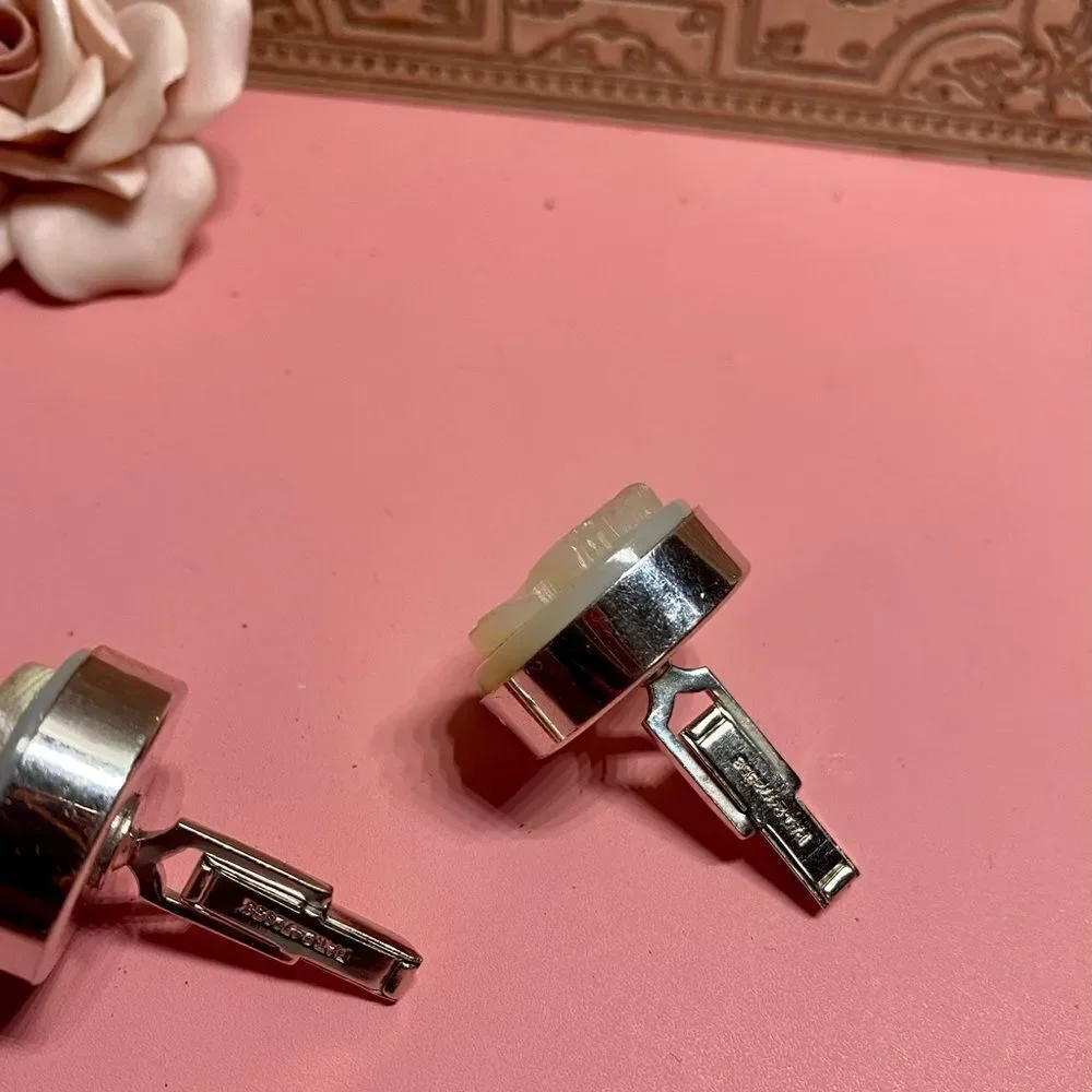 VINTAGE Cameo MOP cuff links
